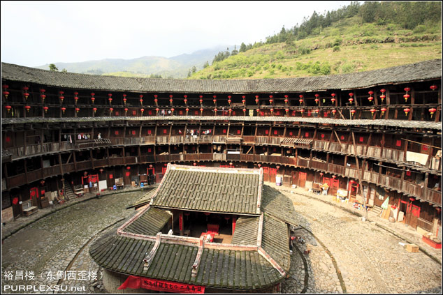 福建土楼，南靖县裕昌楼（东倒西歪楼）